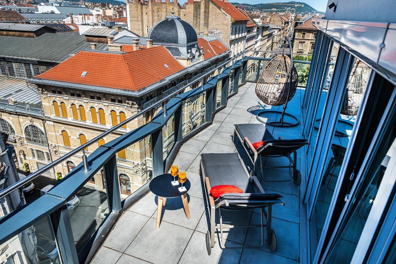 Up Hotel Budapest Luaran gambar