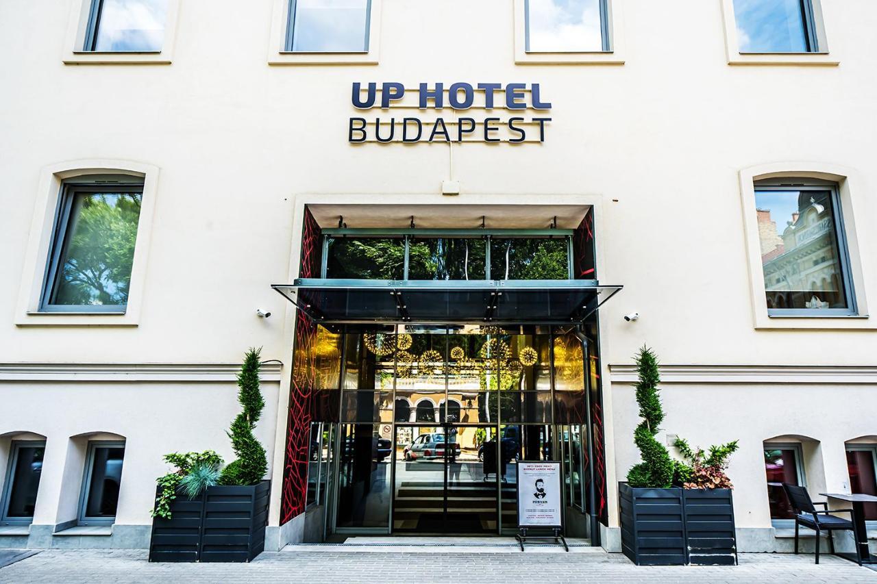 Up Hotel Budapest Luaran gambar