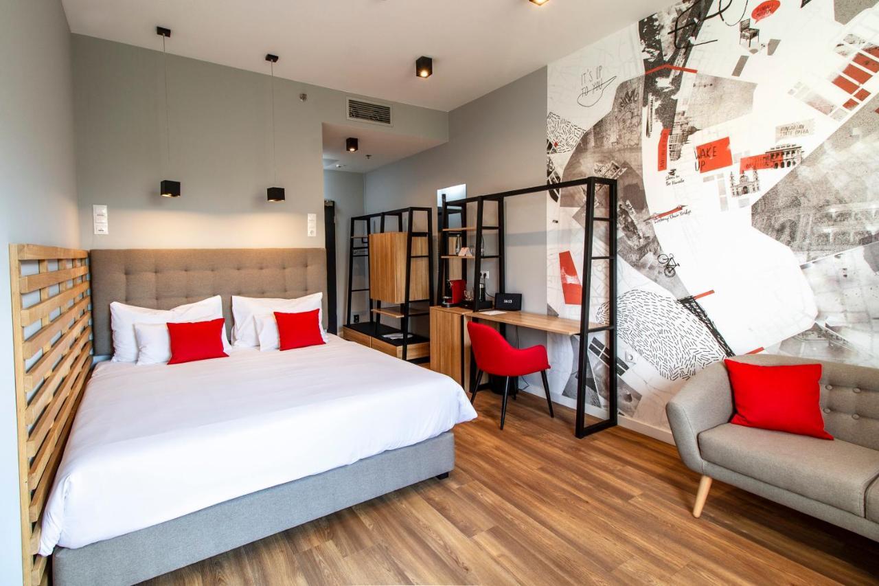 Up Hotel Budapest Luaran gambar